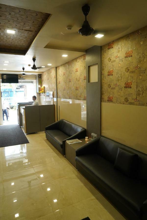 Sharda Residency Hotel Mumbai Exterior foto